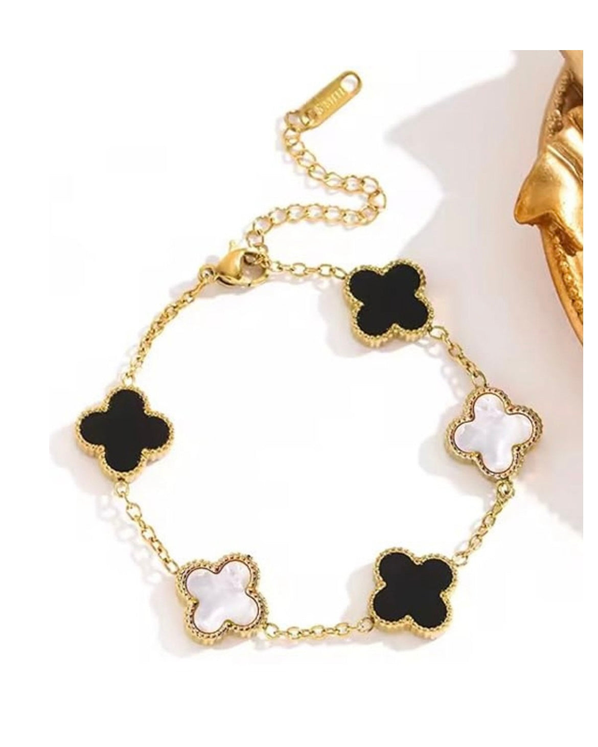 PS14 Korean Anti Tarnish Black and White Clover Bracelet
