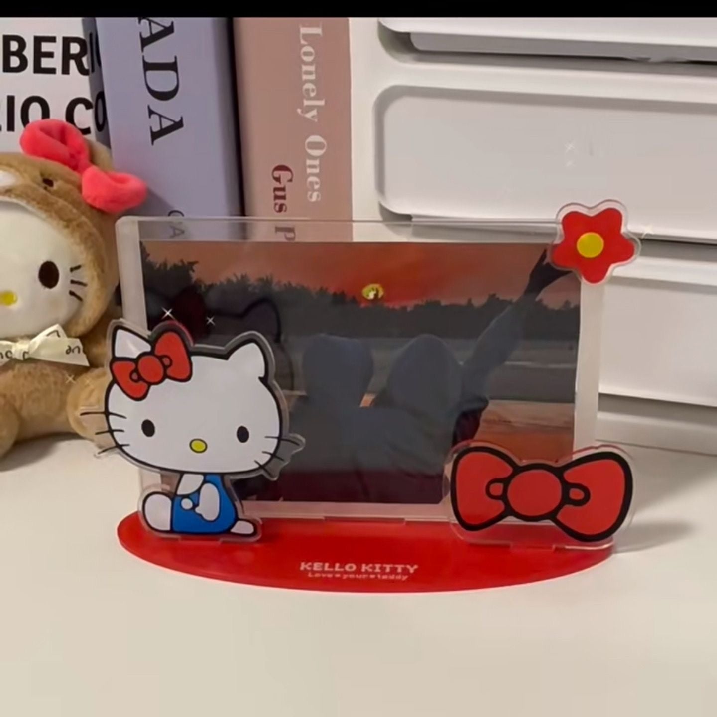 Hello Kitty DIY Acrylic Photo Card Holder