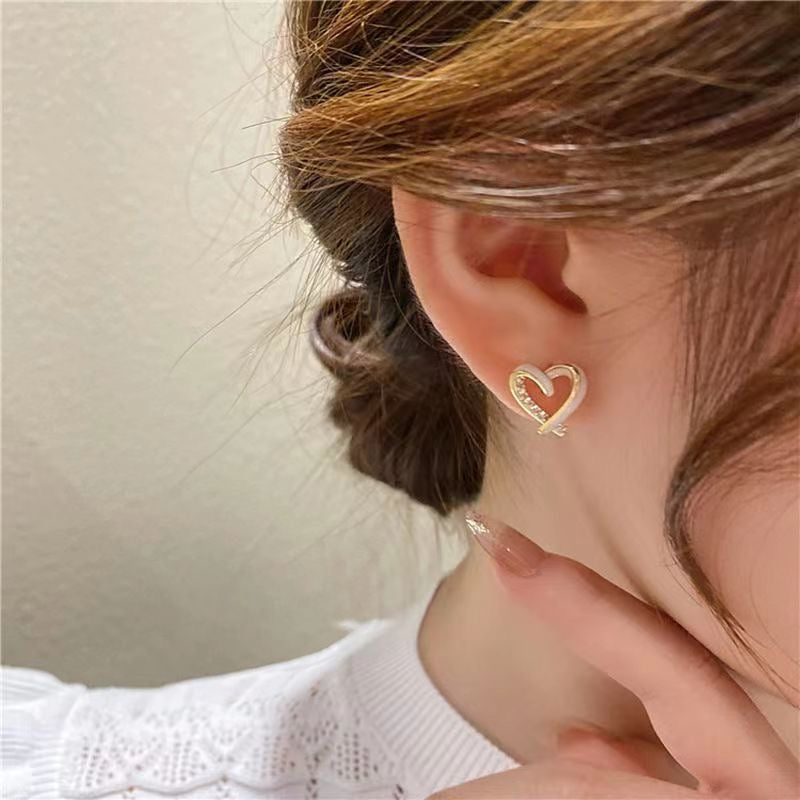 PS13 Korean Minimal Hearts Studs Earrings