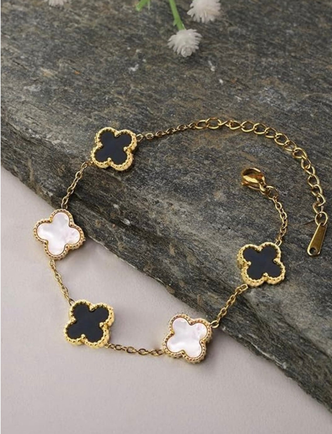 PS14 Korean Anti Tarnish Black and White Clover Bracelet