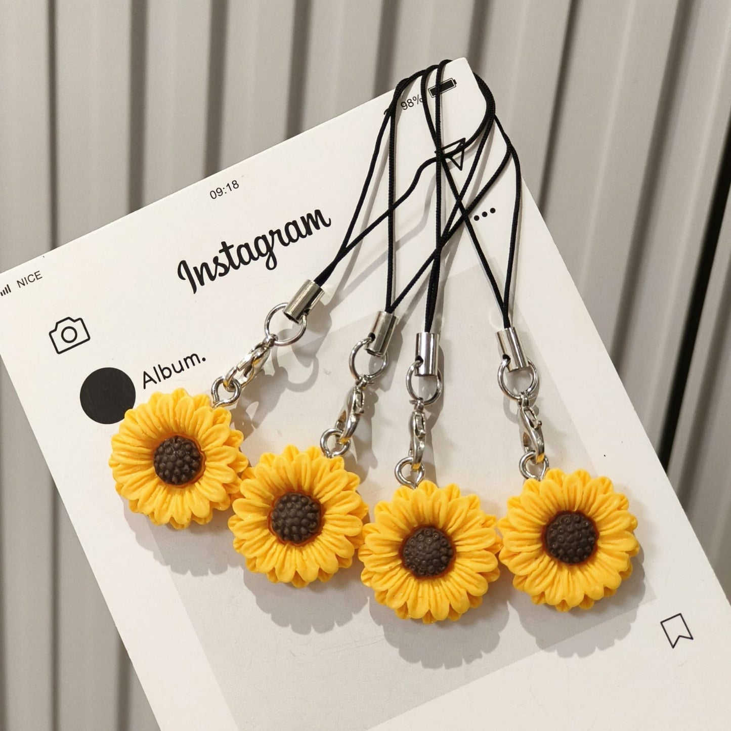 Sunflower Phone Charm & Keychain – Cute Floral Bag Accessory