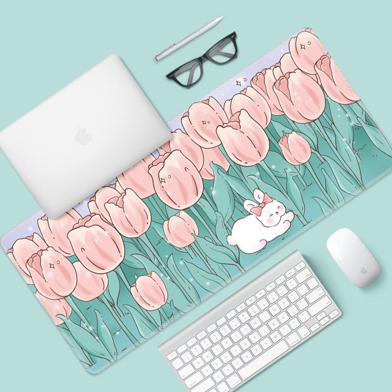 Anti - Slip Aesthetic Floral Desk Mat / Study Mat / Gaming Mouse Pad