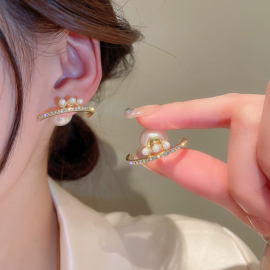 Korean Big Pearl Crescent Earrings