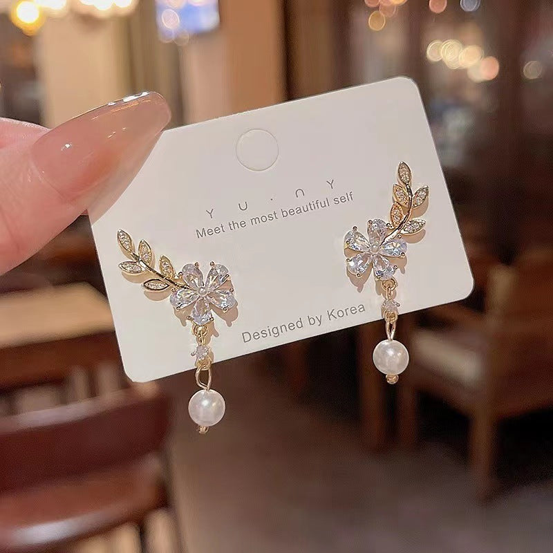 MM7 Korean White Stone Studded Floral Earrings