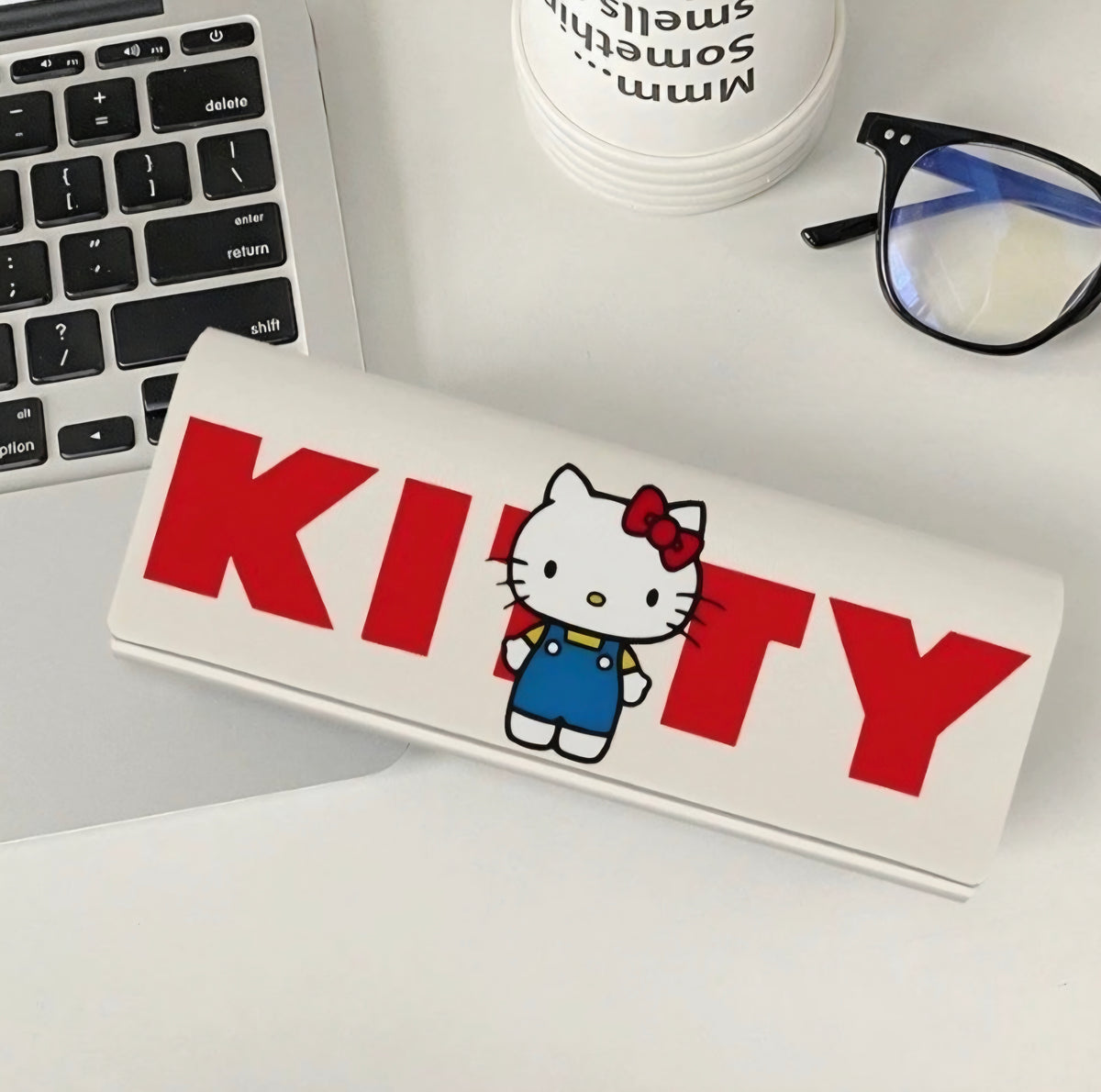 Hello Kitty Glasses Case 🎀🤍