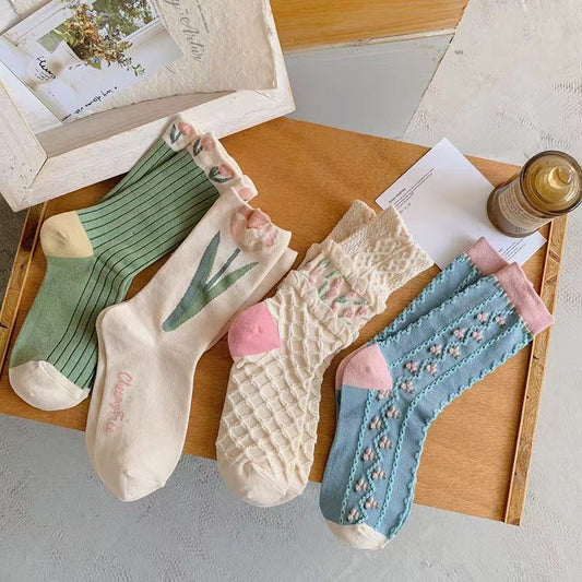 Aesthetic Floral & Pastel Crew Socks 🌷