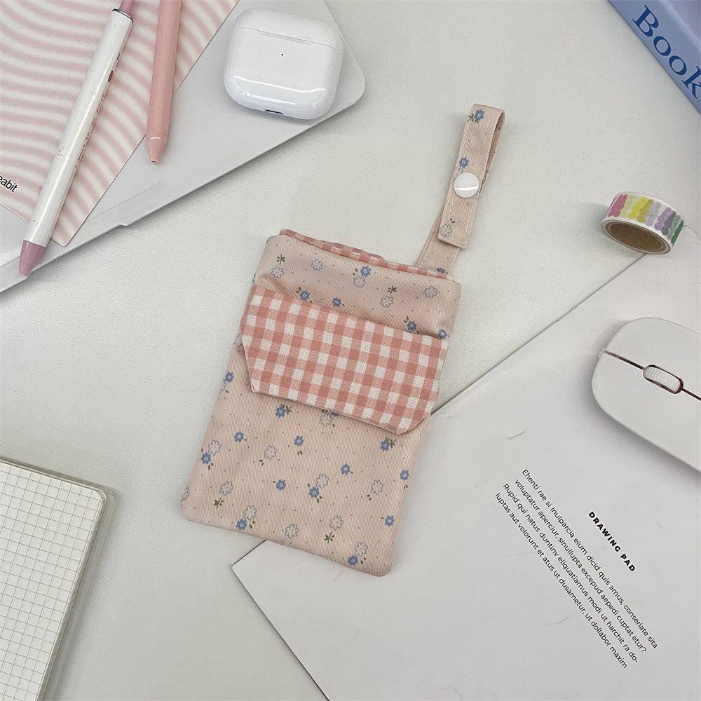 🌷 Floral Gingham Pocket Pens and Pencils Pouch
