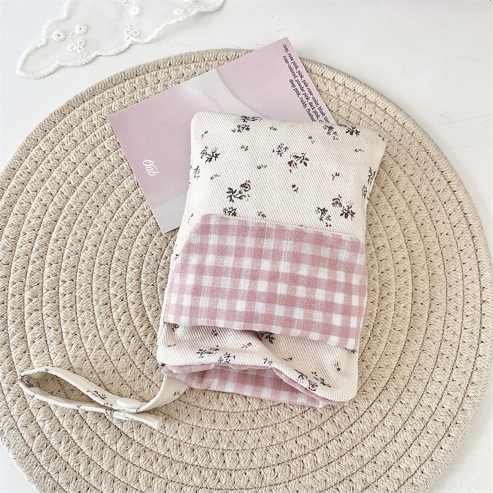 🌷 Floral Gingham Pocket Pens and Pencils Pouch