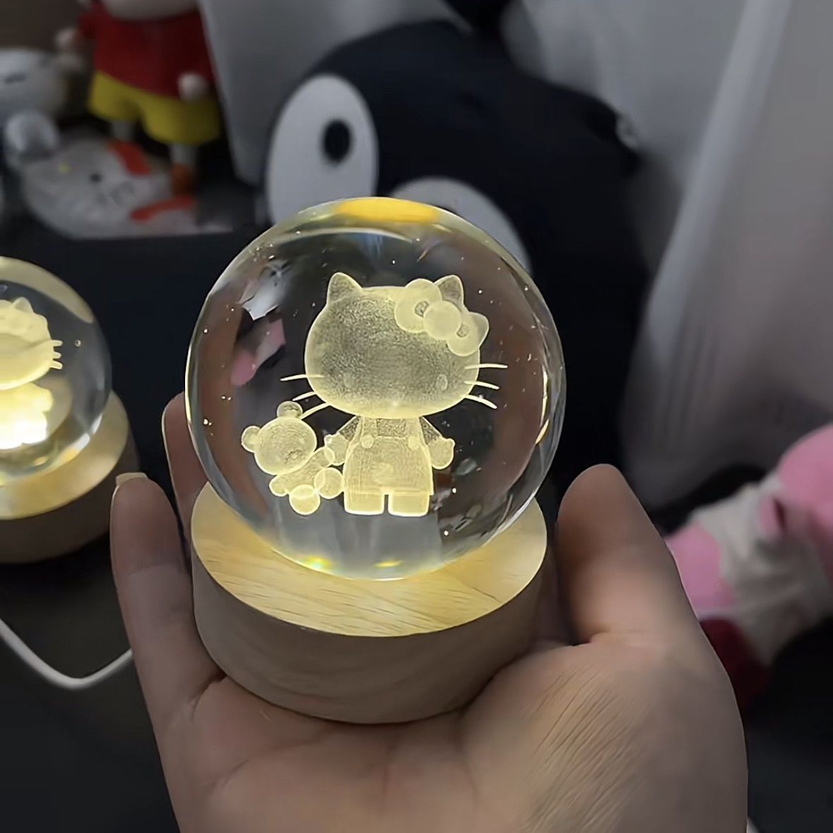 ✨ Hello Kitty Crystal Glow Lamp ✨ 🐱💖