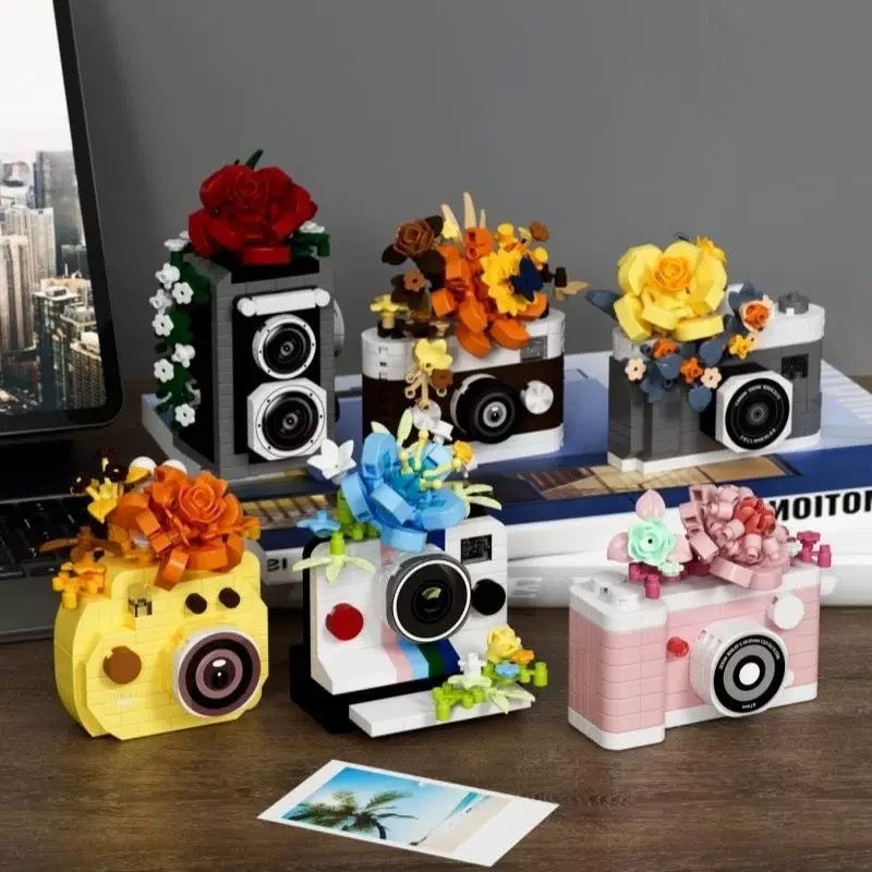 📸🌸 Blooming Retro Camera Building Blocks