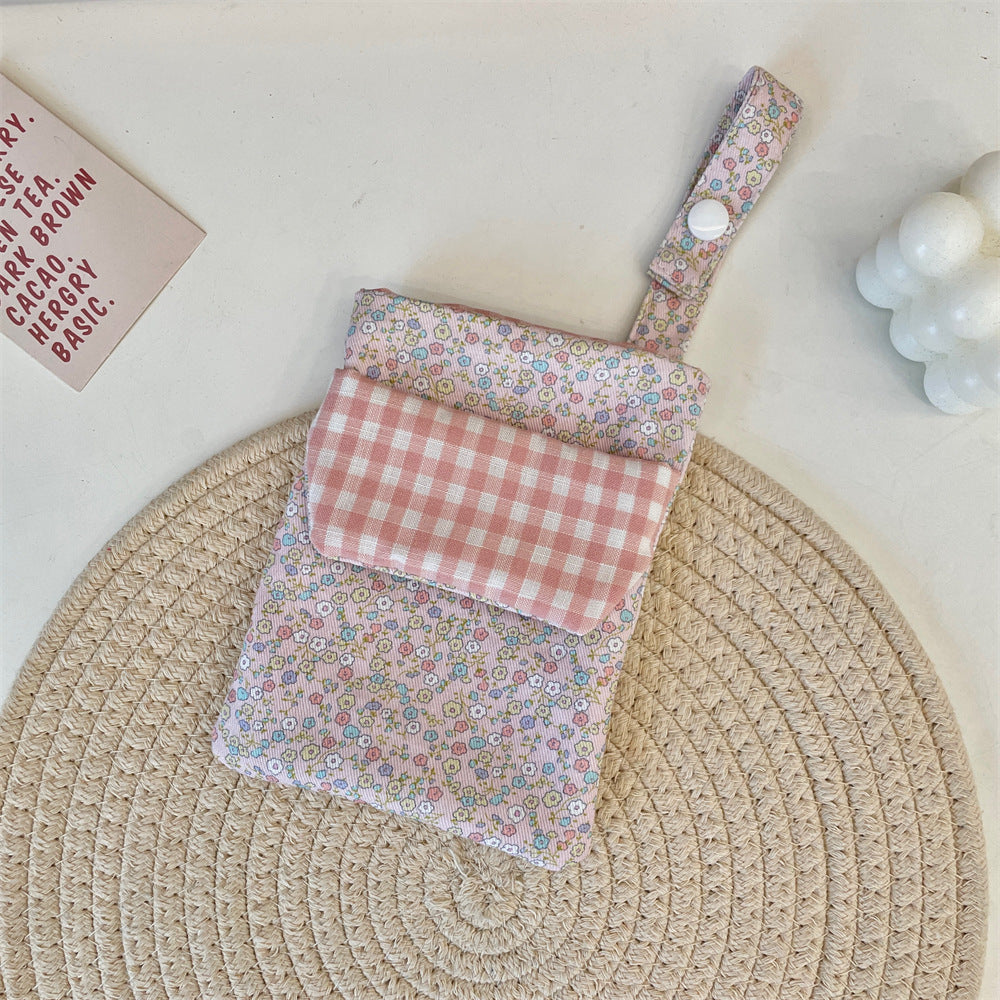 🌷 Floral Gingham Pocket Pens and Pencils Pouch