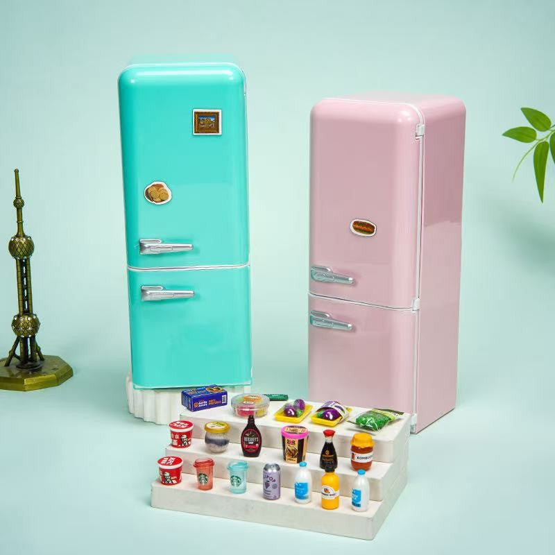 Zuru Mini Brands Fill The Fridge Playset + 2 INT Capsules