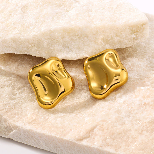MM5 Chiseled Gold Earrings