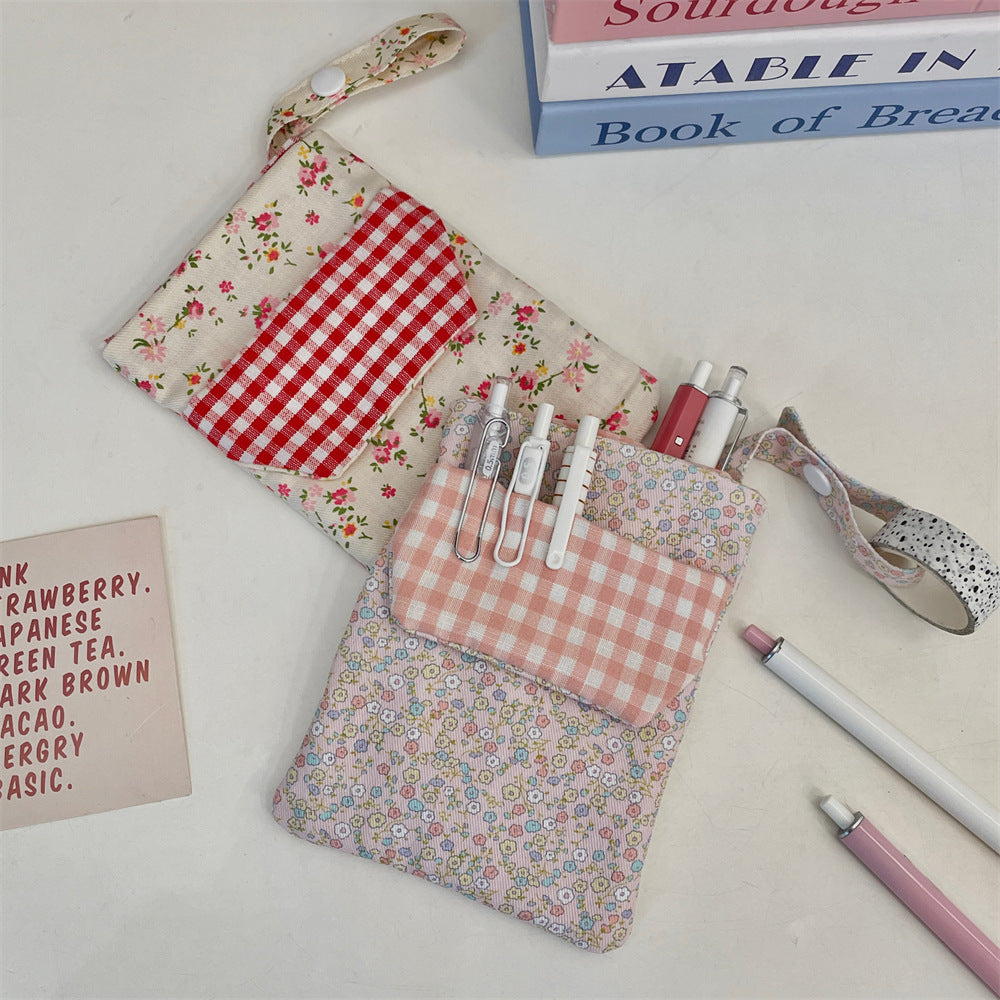 🌷 Floral Gingham Pocket Pens and Pencils Pouch