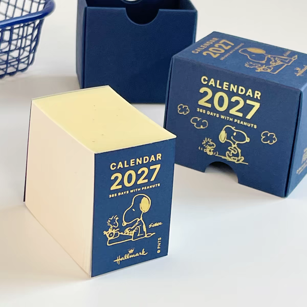 Pre - Order Snoopy 2027 Daily Desk Calendar – 365 Days with Peanuts 💙✨