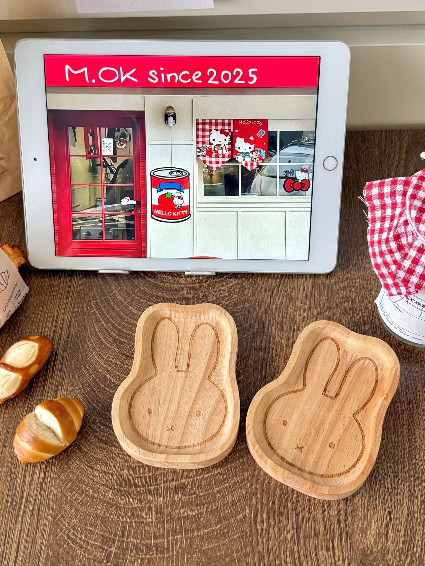 🍞✨ Mini Cartoon Miffy Hello Kitty Wooden Snack Trays ✨🐰🐱