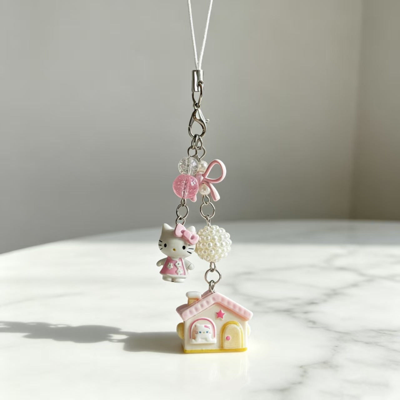 Kawaii Hello Kitty House & Bow Beaded Keychain