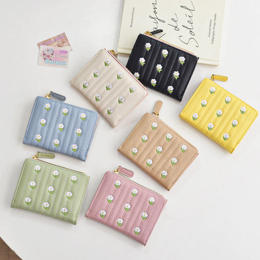Daisy Bloom Multi-Card Zip Wallet