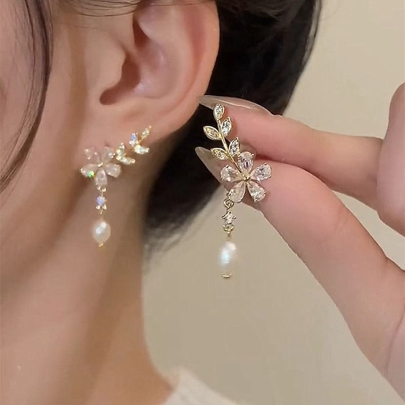 MM7 Korean White Stone Studded Floral Earrings