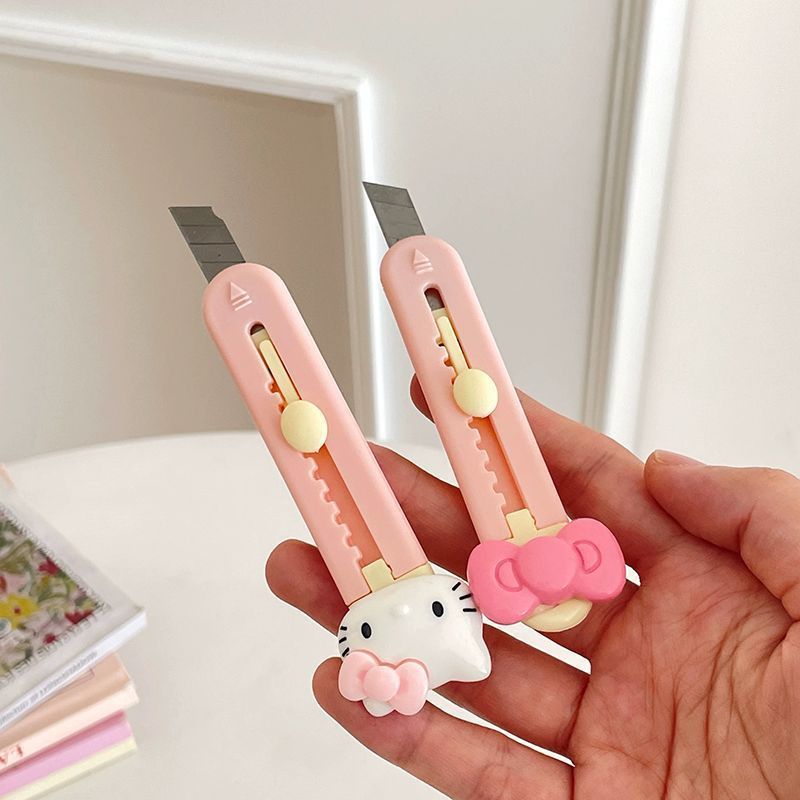 Hello Kitty Paper Cutter