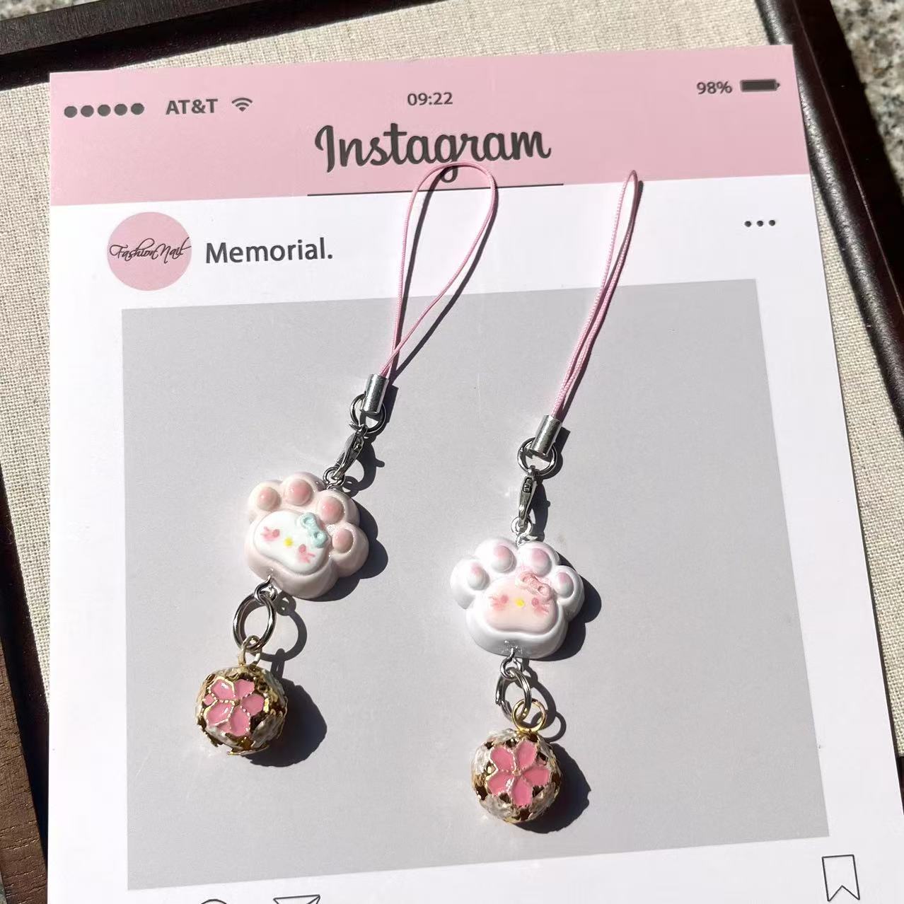 🎀 Hello Kitty Paw Keychains Phone Charms Tag 🐾✨