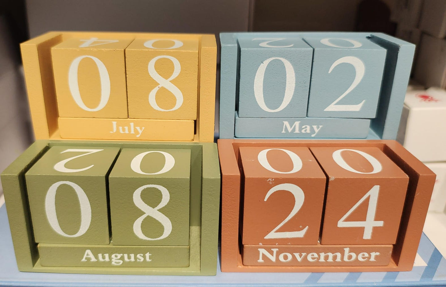 Wooden Table Calendar