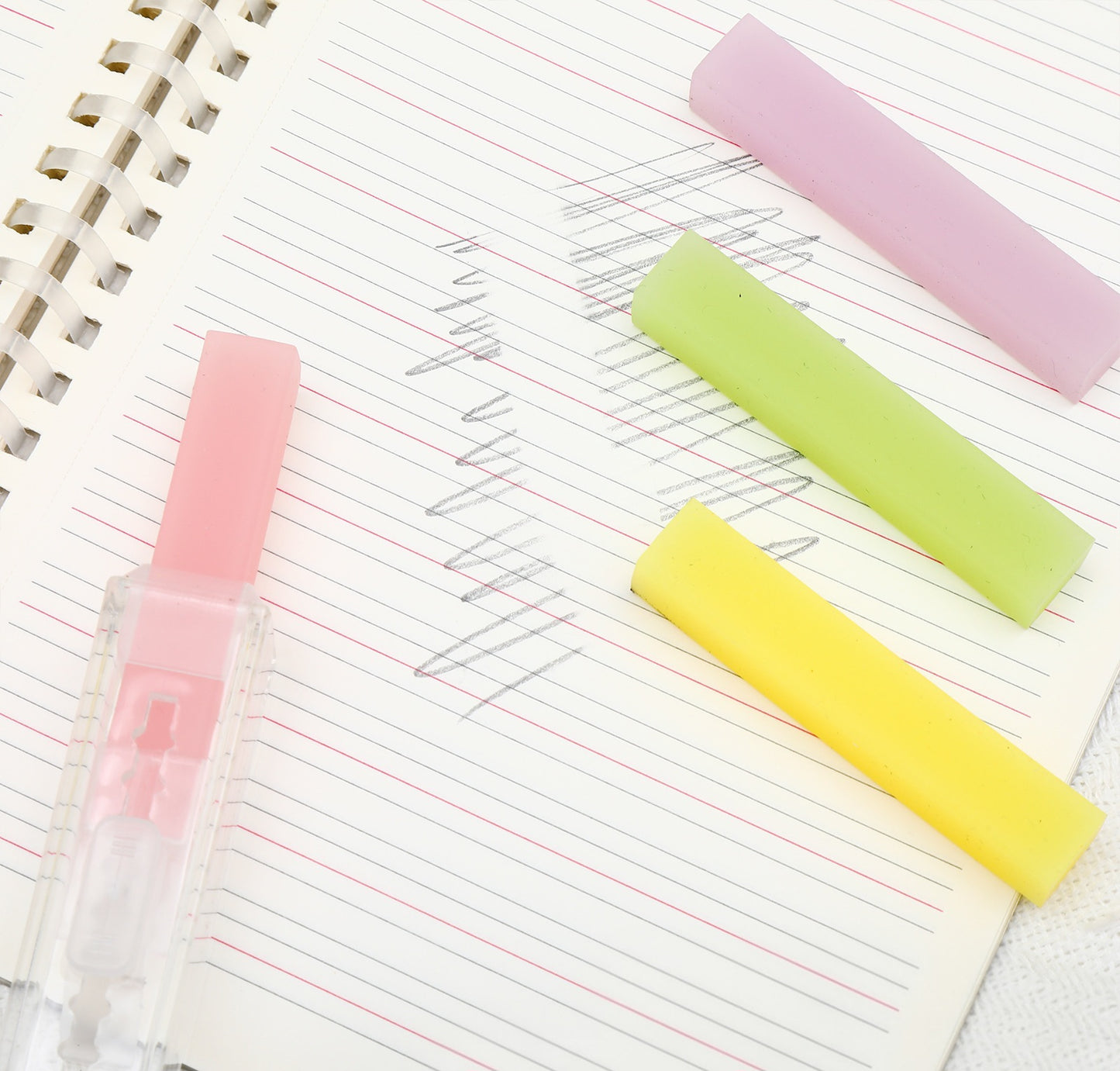Capybara Scented Eraser Set 🐹🍓✨