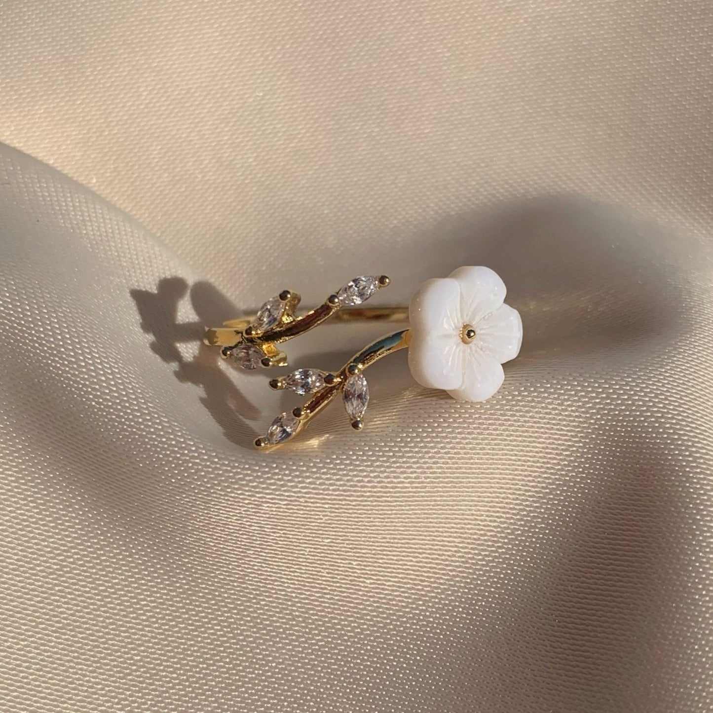 Korean White Flower Blossom Sparkle Adjustable Ring