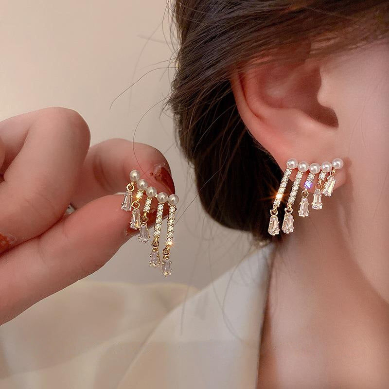 Korean 5 Pearl Lines Earrings